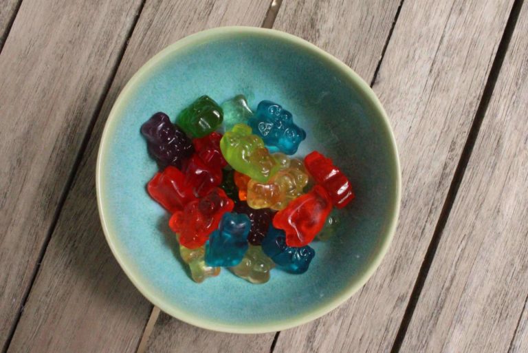 Comment faire soit même des bonbons au CBD ?